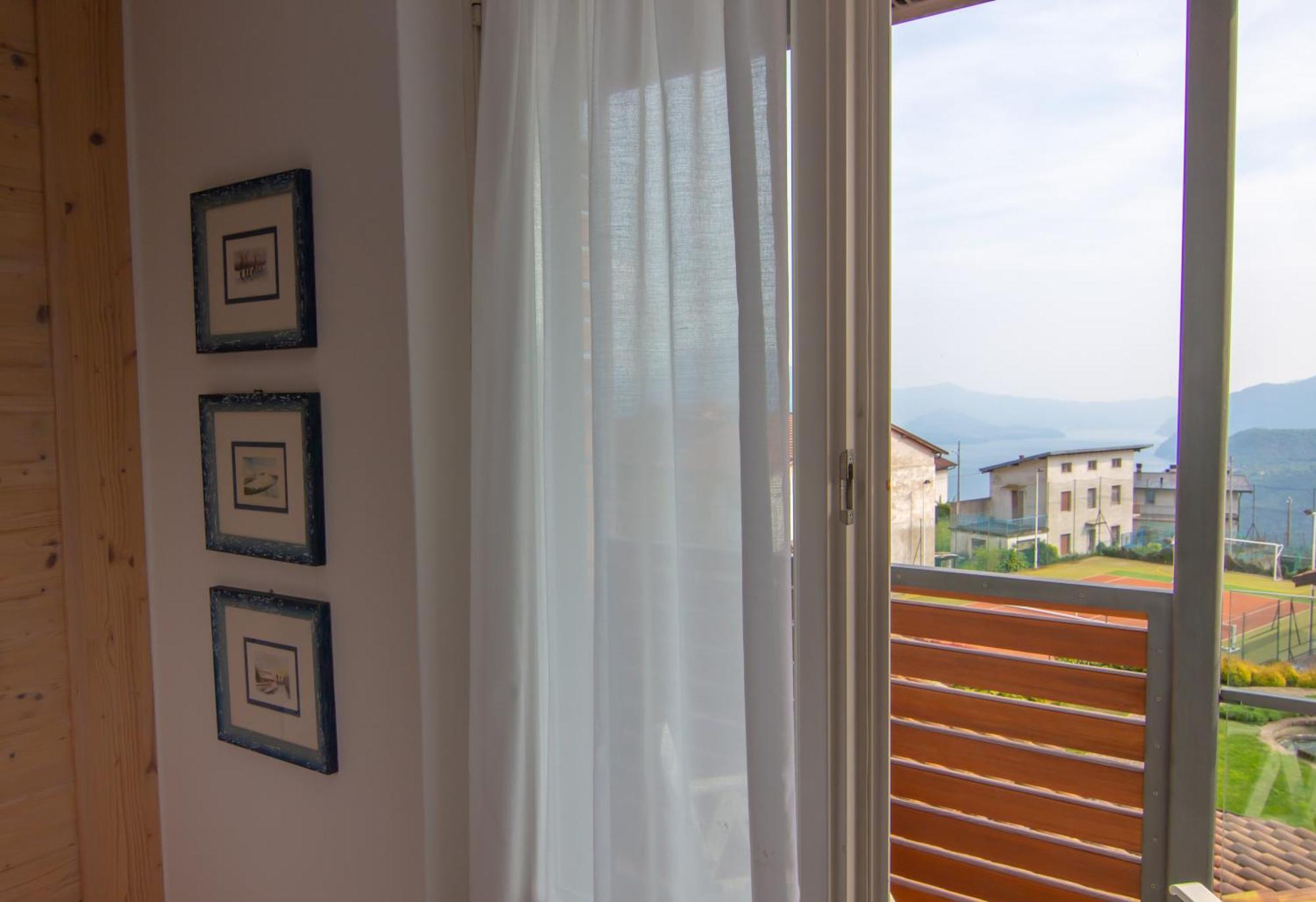 Hotel Miralago Bossico Pokój zdjęcie