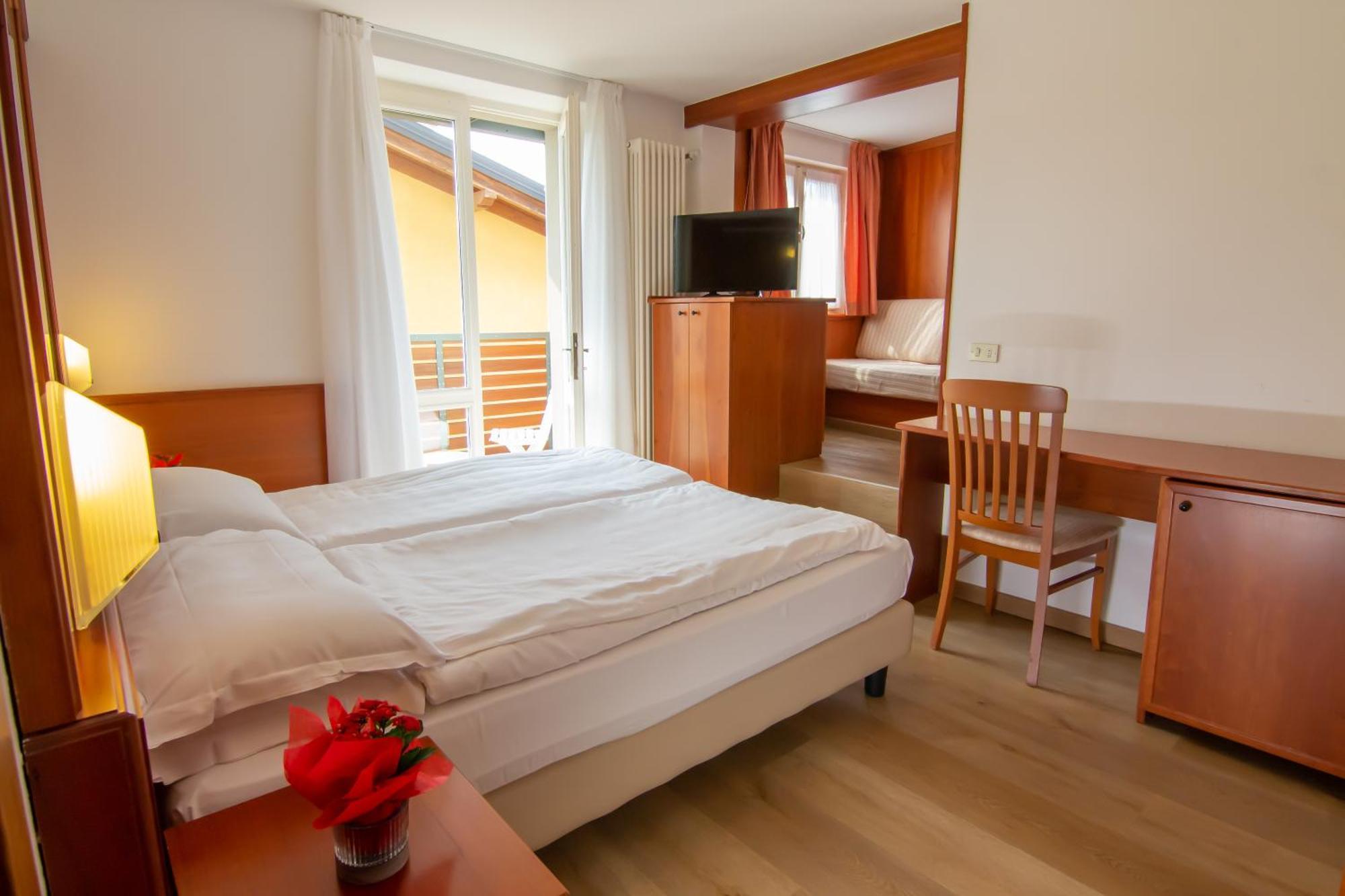 Hotel Miralago Bossico Pokój zdjęcie