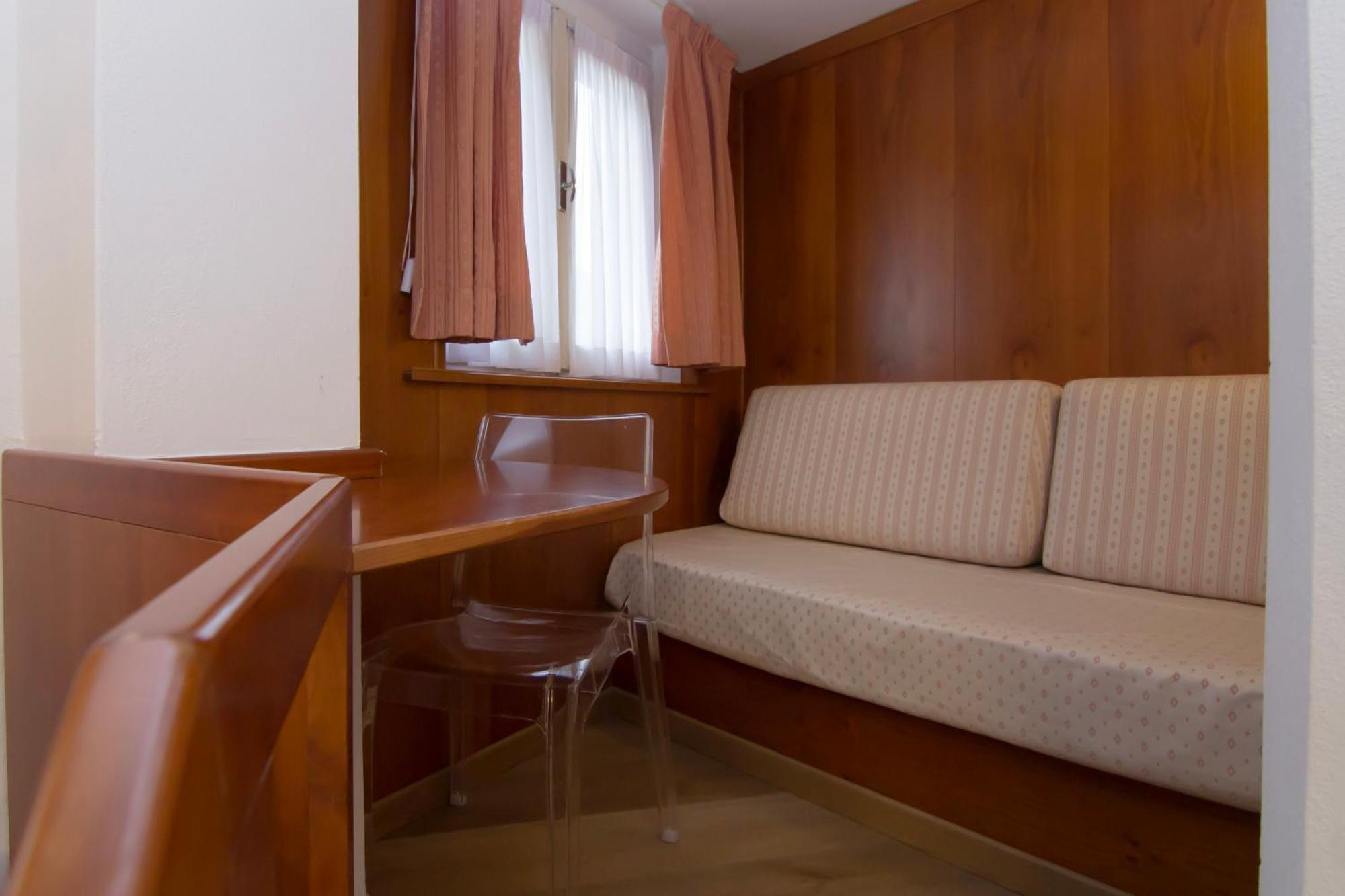 Hotel Miralago Bossico Pokój zdjęcie