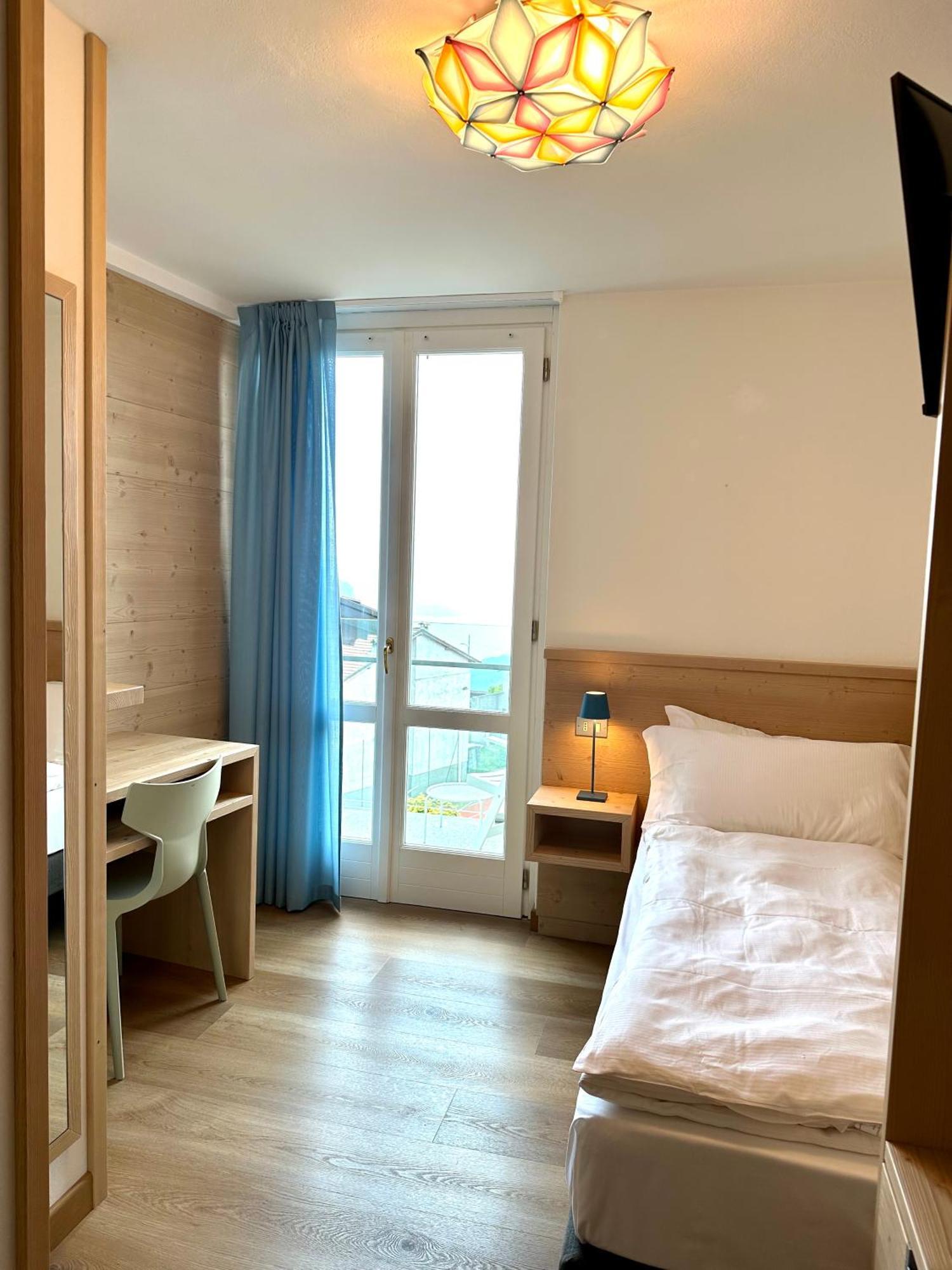 Hotel Miralago Bossico Pokój zdjęcie