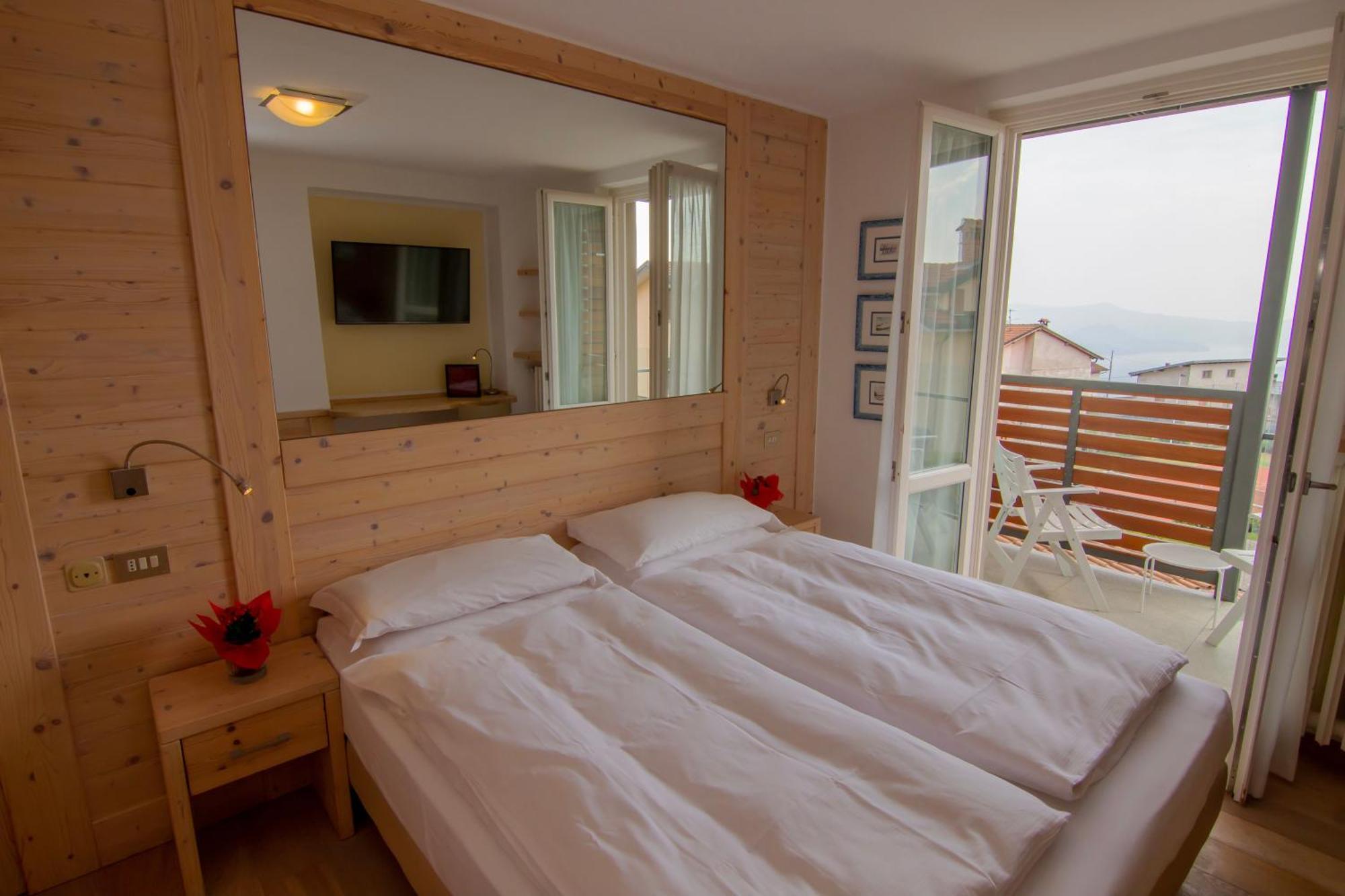 Hotel Miralago Bossico Pokój zdjęcie