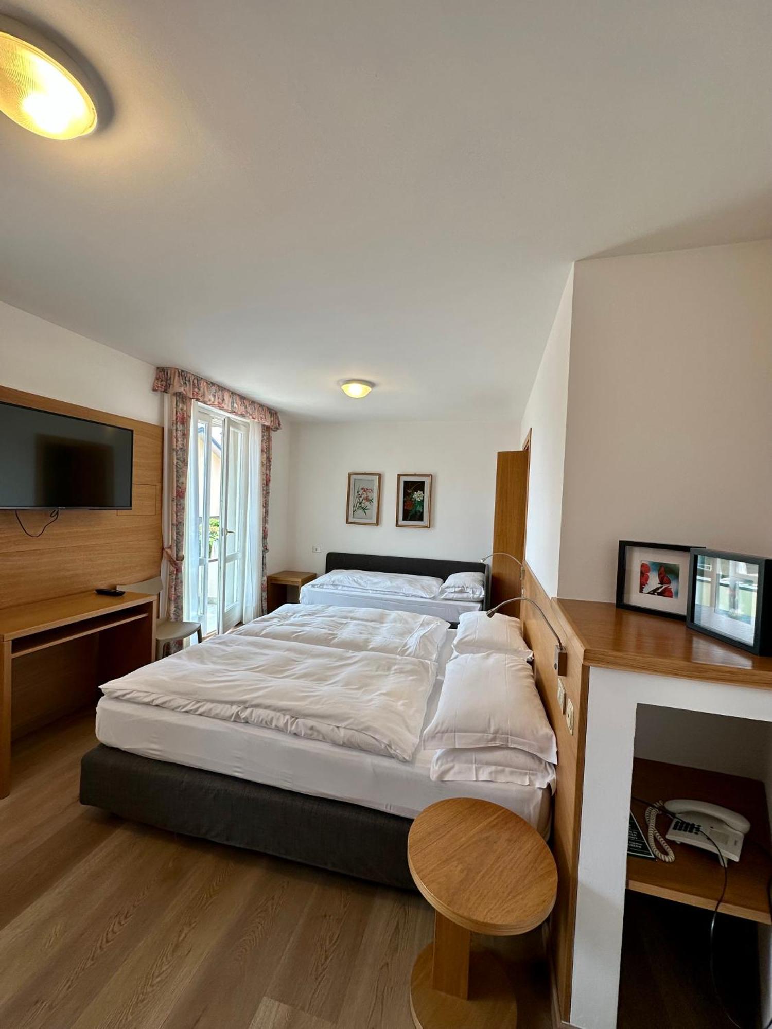 Hotel Miralago Bossico Pokój zdjęcie